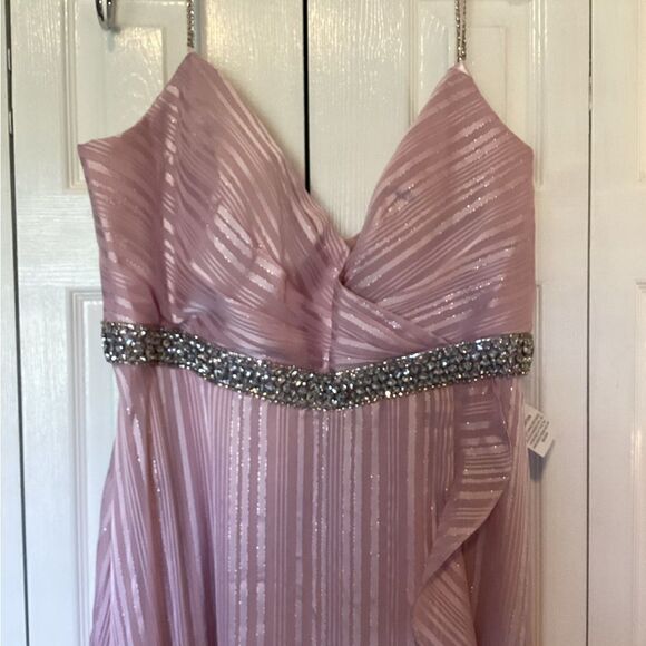 Mac Duggal - Women’s Plus - Rhinestone Belt Faux Wrap Ruffle Tulip Hem Gown - Picture 5 of 11